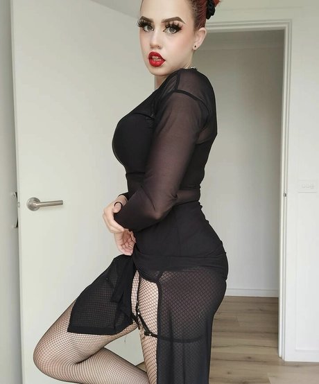 Tommi Terror model schöne archiv