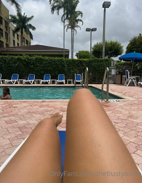 thebustybxtch heiße hd archiv