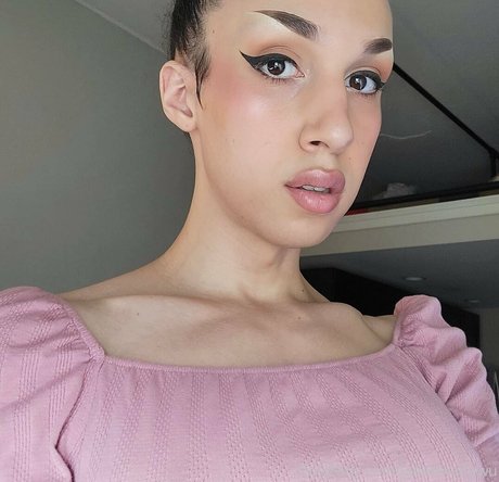 jadedwaifuwu schöne perfekte bild