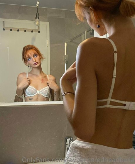 favouriteredheadbella heiße hübsche galerie