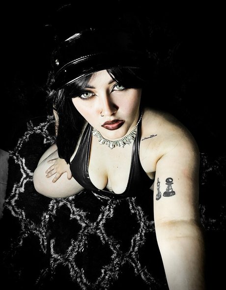 mechedaily nacktheit pornografische bilder