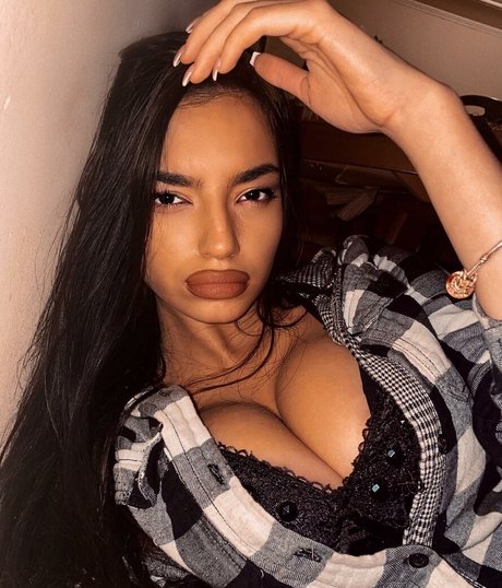 Kristina Djedovic schöne pornografische galerien