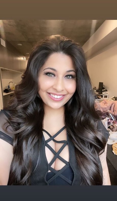 Vanessa Romero heiße schöne bilder