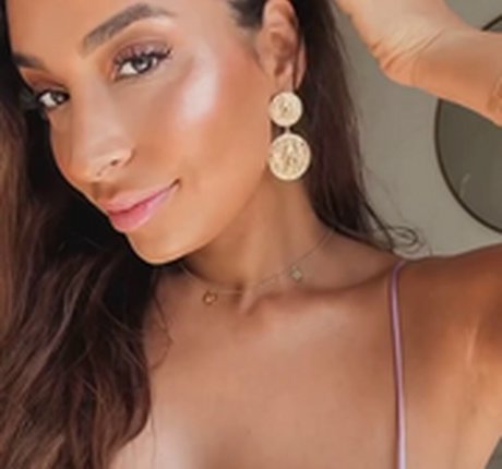 Lamiya Slimani exklusive akt bild