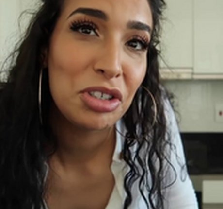 Lamiya Slimani kunst schöne archiv