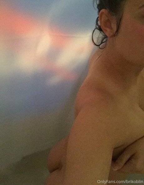 brikoblin sexy xxx foto