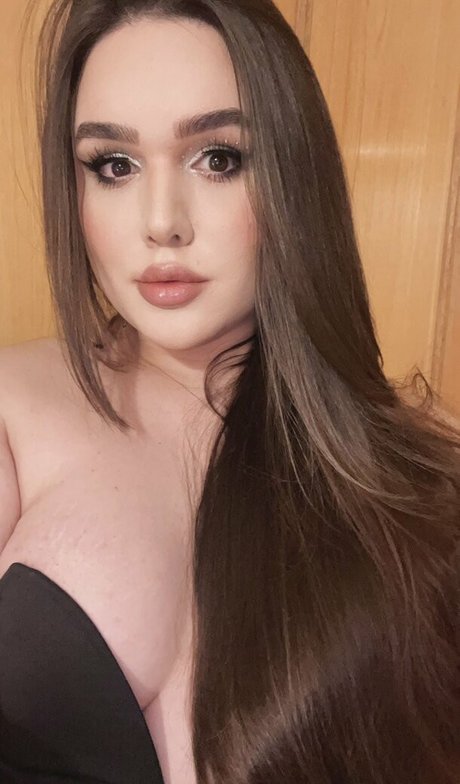 Yasmin Bianchi hübsche erwachsene bild