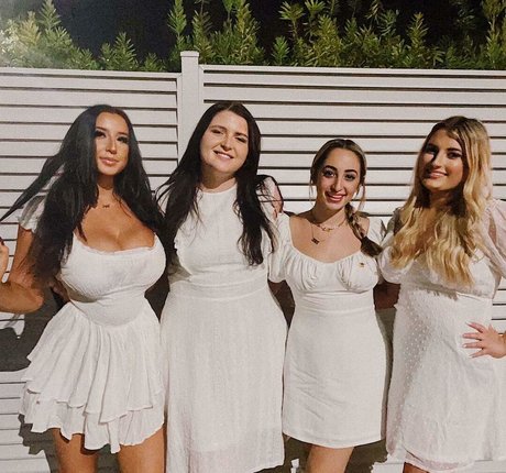 Olivia O pornostar nackt fotos