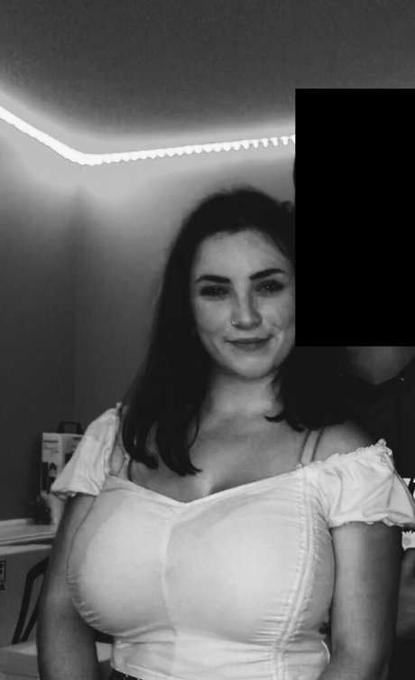 Kenzie A sexy bilder