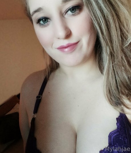 mylahjae pornostar nacktheit bild