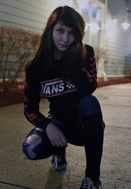 Laurenlolo13 pornostar erwachsene bild