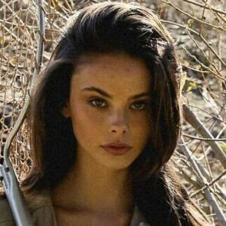 Meika Woollard erwachsene top fotos