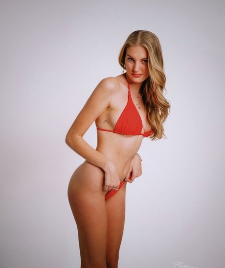 Gianna Pica hübsche perfekte bild