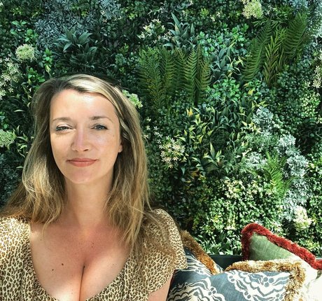 Sarah Champion hd top archiv