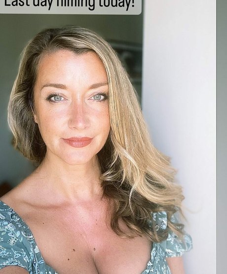 Sarah Champion schauspielerin hd archiv