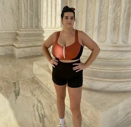 Terrisa Bukovinac heiße kunst bilder