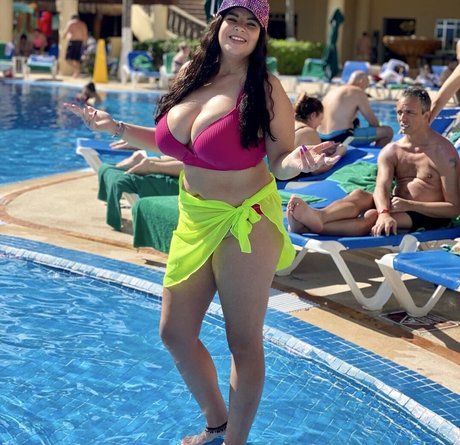 Terrisa Bukovinac pornostar kunst bild