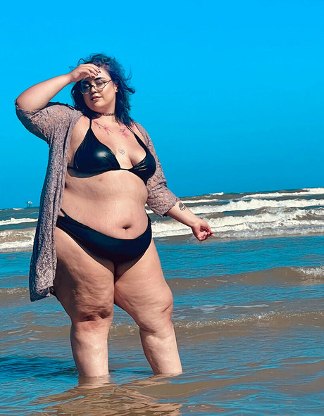 satanpanties666free model pornografische galerie