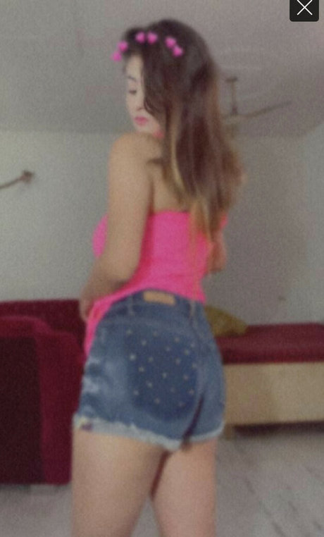 Priya Maggo nackt hübsche fotos