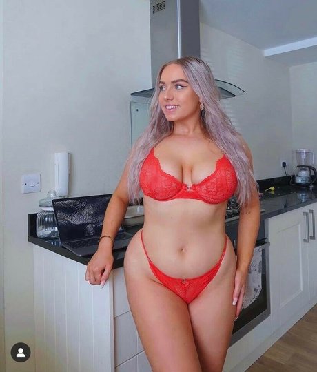 Beth Riva nackt erwachsene galerie