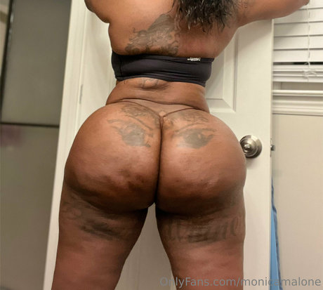 monicamalone nackt pornografische fotos