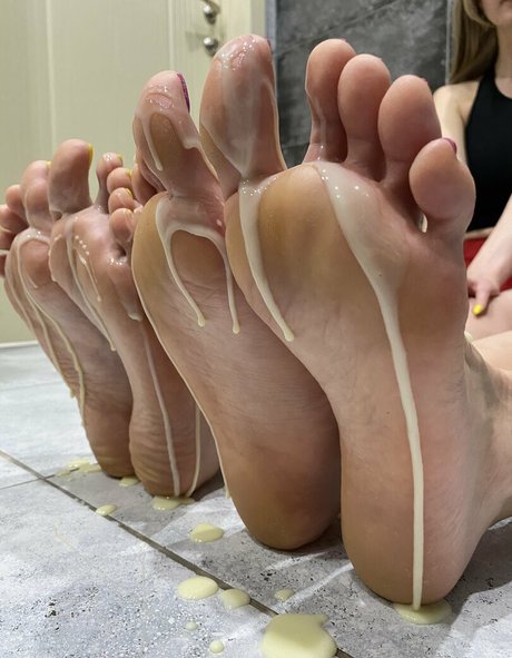 emilybaileyfeet Bilder