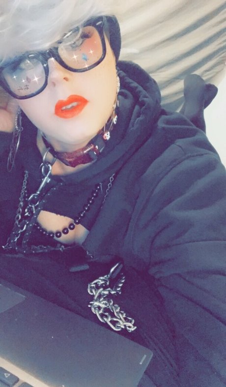 19 jahre alte onlyfans top akt galerien