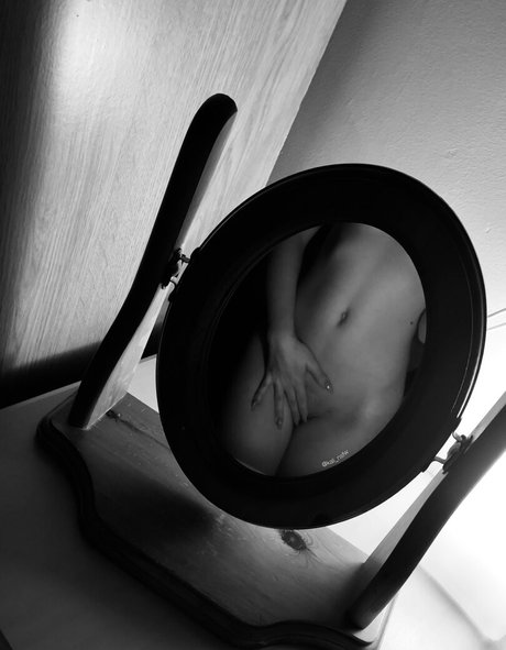 sexy blonde onlyfans top galerien