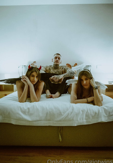 giotwins erwachsene kunst fotos