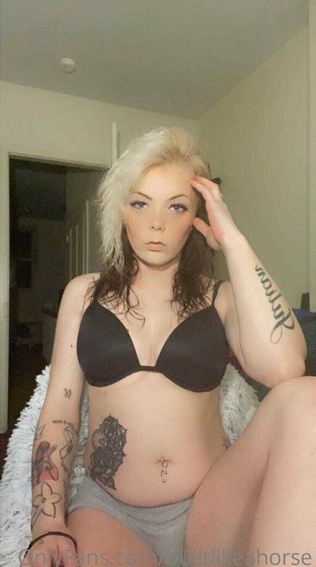 builtlikeahorse erotische nackt foto