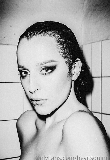 heyitsquinn sexy nackten bilder
