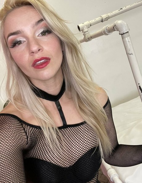 zierliche onlyfans kunst pornografische galerien