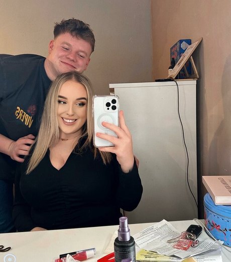 Emily Gillick erotische nackte galerie