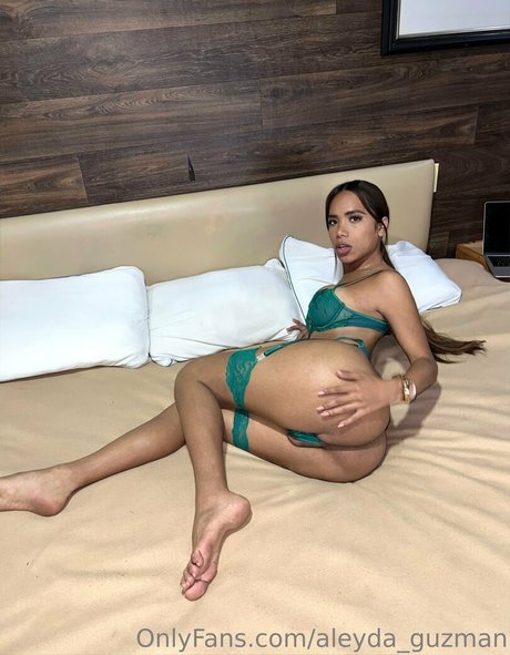 aleyda guzman top nackten archiv