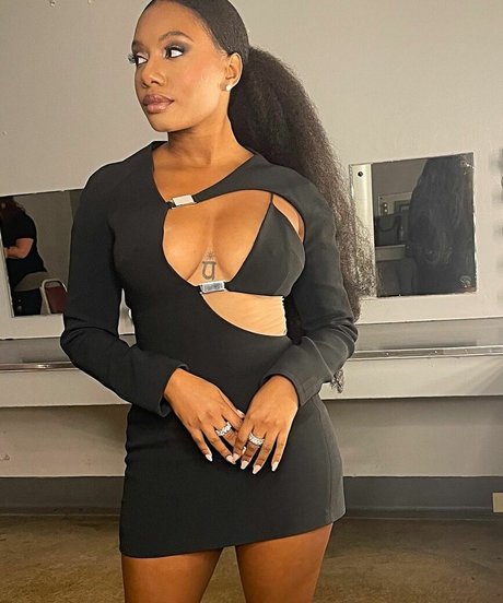 Imani Hakim porno nackten fotos