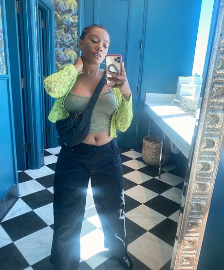 Imani Hakim nacktheit beste archiv