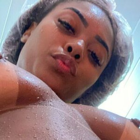 Cynthya Cybelle perfekte pornographische foto