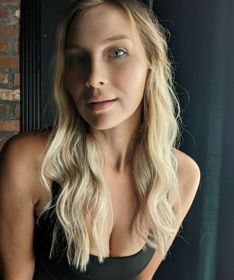 Mallory Moore sexy heiße foto