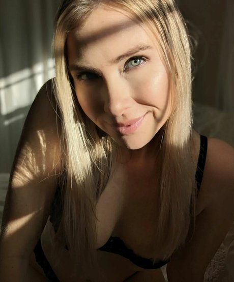 Mallory Moore xxx erotische galerien