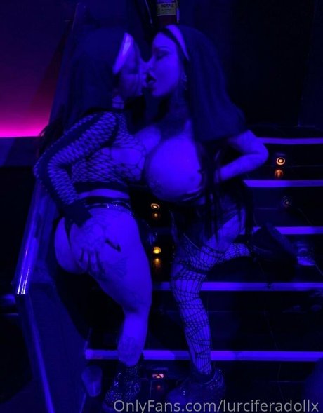 lurciferadollx nackt pornographische galerie