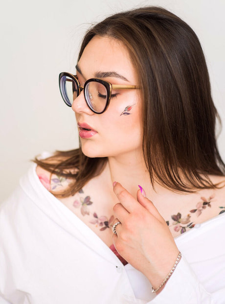 devil flowers porno nette foto