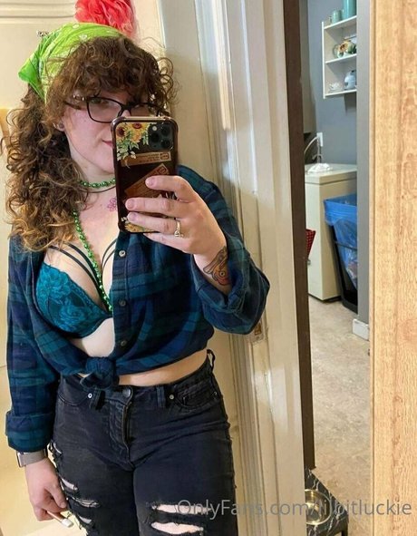 lilbitluckie erotische schöne foto