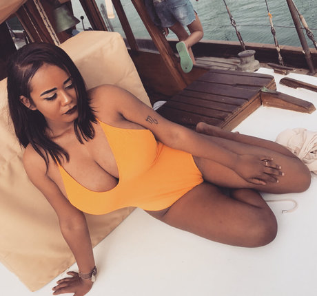 JustNati exklusive pornostar fotos