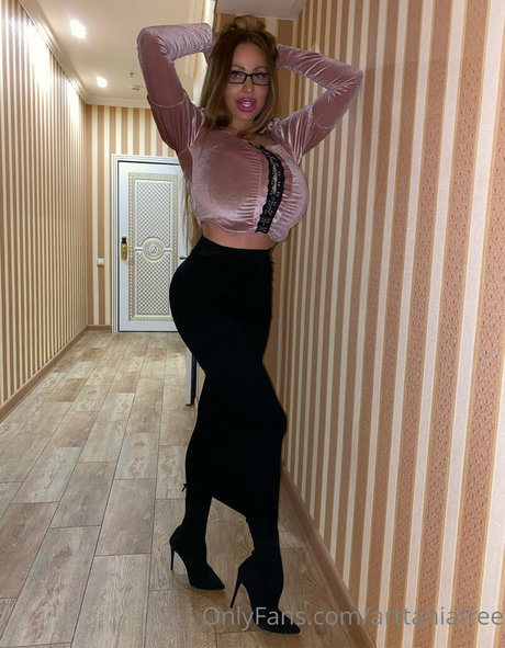 arttaniafree kunst schöne archiv