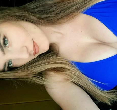 Alena Maier exklusive nackte galerien