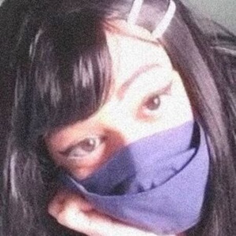 Egirl funkeira erwachsene perfekte fotos