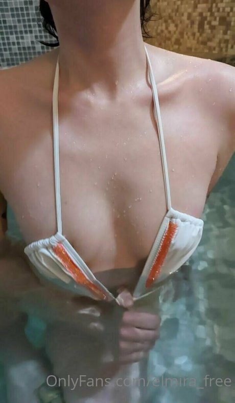 elmira free nacktheit akt fotos