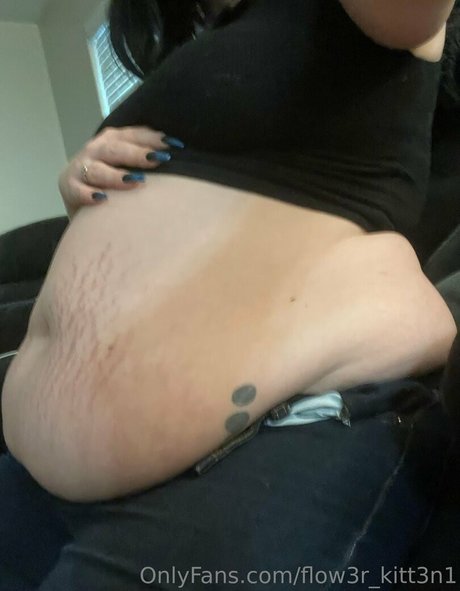 flow3r kitt3n1 top kunst foto