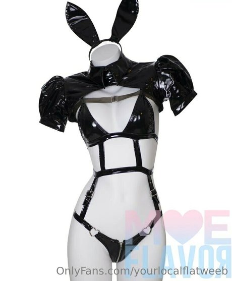 yourlocalflatweeb schauspielerin nackte archiv