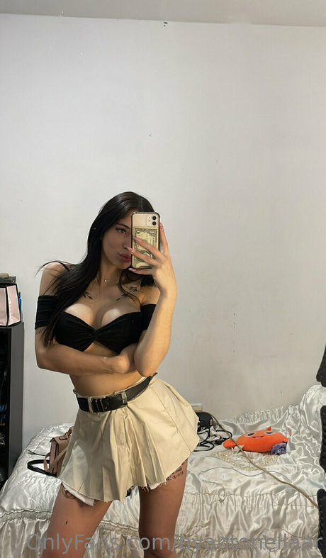 byantonellaar schauspielerin nacktheit galerien